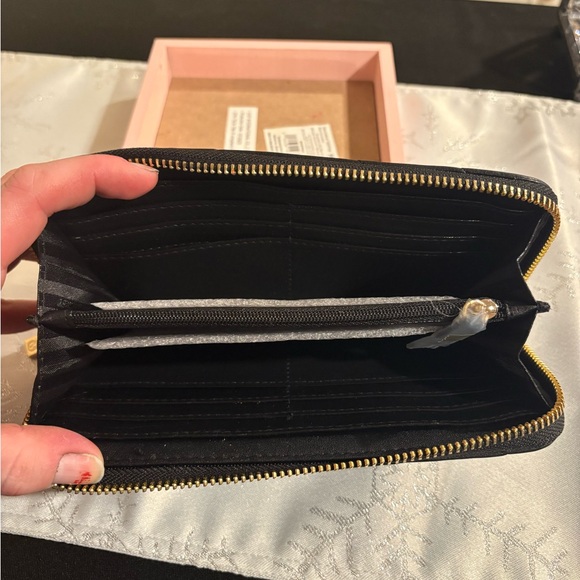 Victoria's Secret Black Quilted Wallet with Gold Logo - Picture 3 of 4